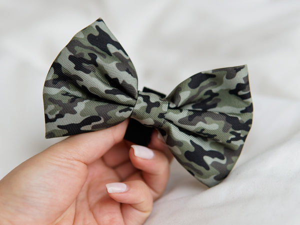 Green dog best sale bow tie